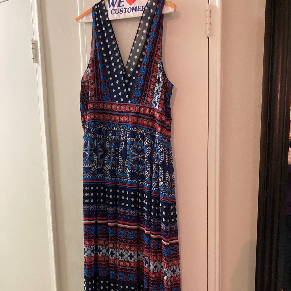 Maxi v neck dress